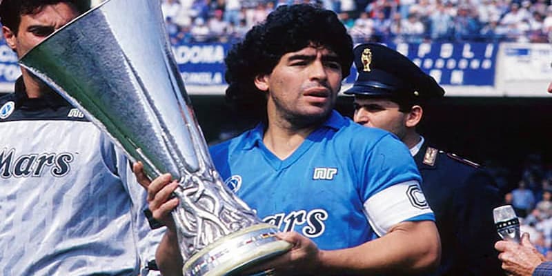 Diego Maradona -  Huyền thoại vĩ đại của đội bóng Napoli